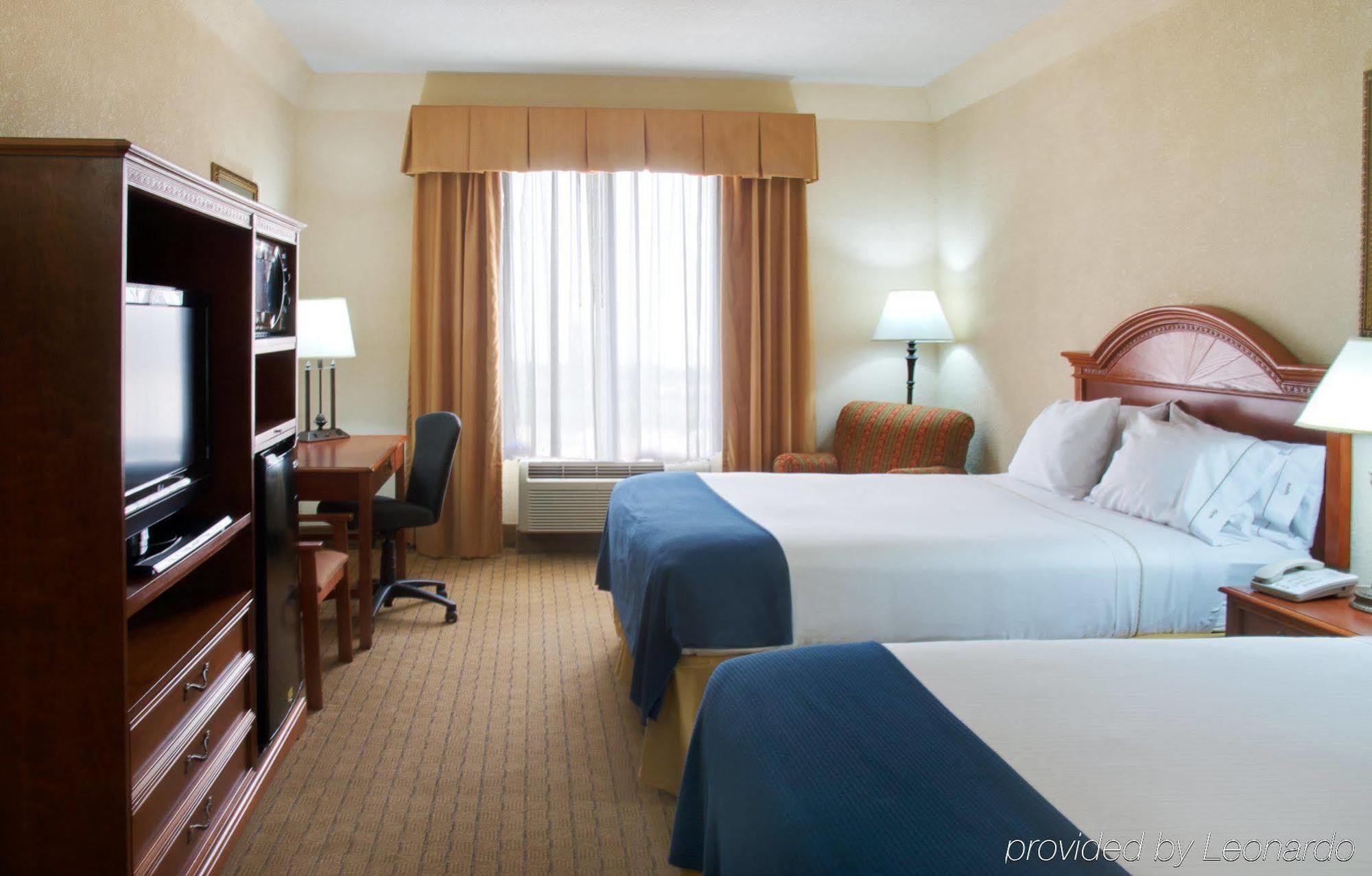 Holiday Inn Express & Suites Houston - Memorial Park Area By Ihg Cameră foto